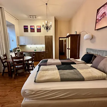 公寓 Home Away Main Square Apartment - Sleeps 6 - Ac - Balcony - Coffee Machine - Washer - Kitchen - Parking *